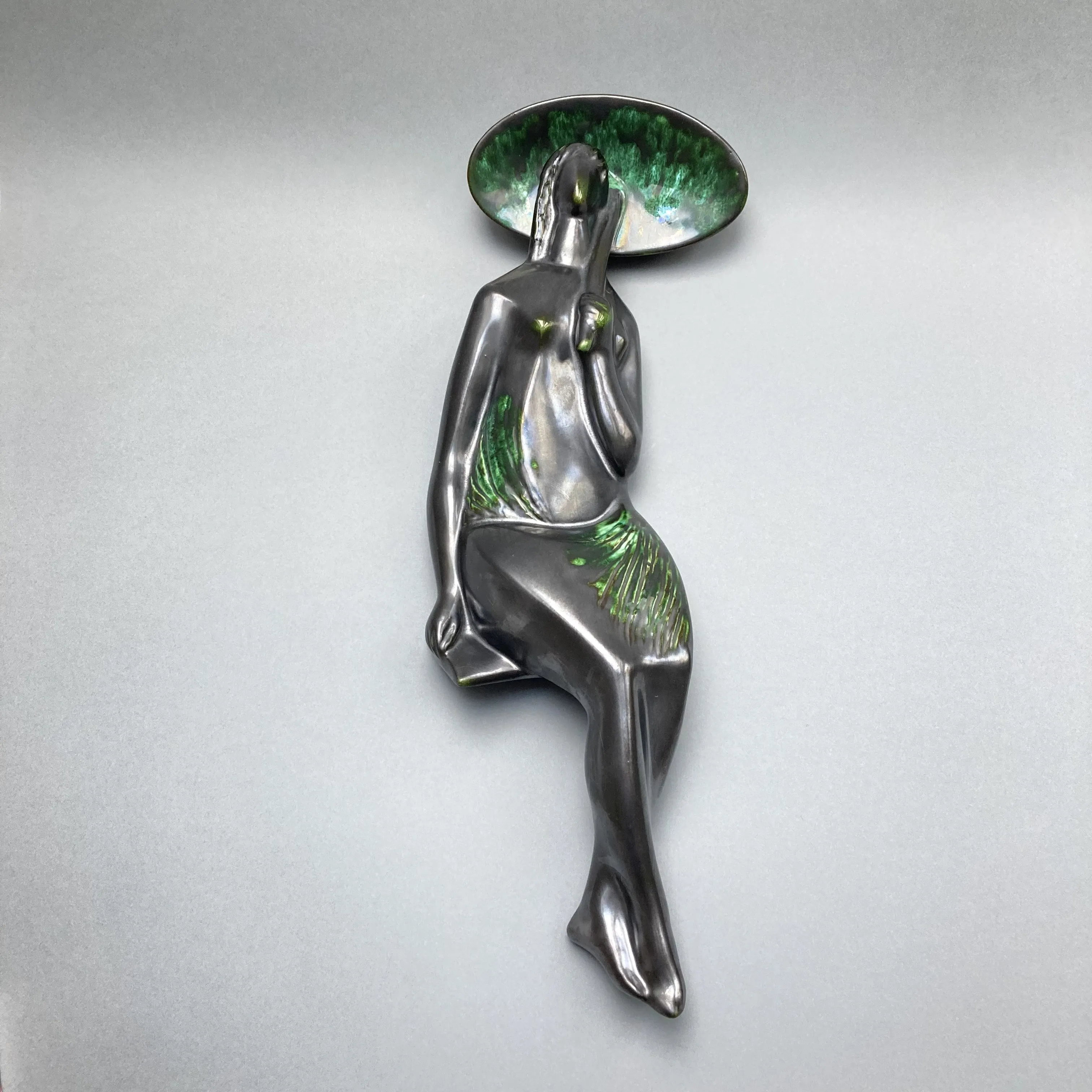 Figurka ceramiczna Kobieta z Parasolką Jitka Forejtova Keramo Czechy lata 60.